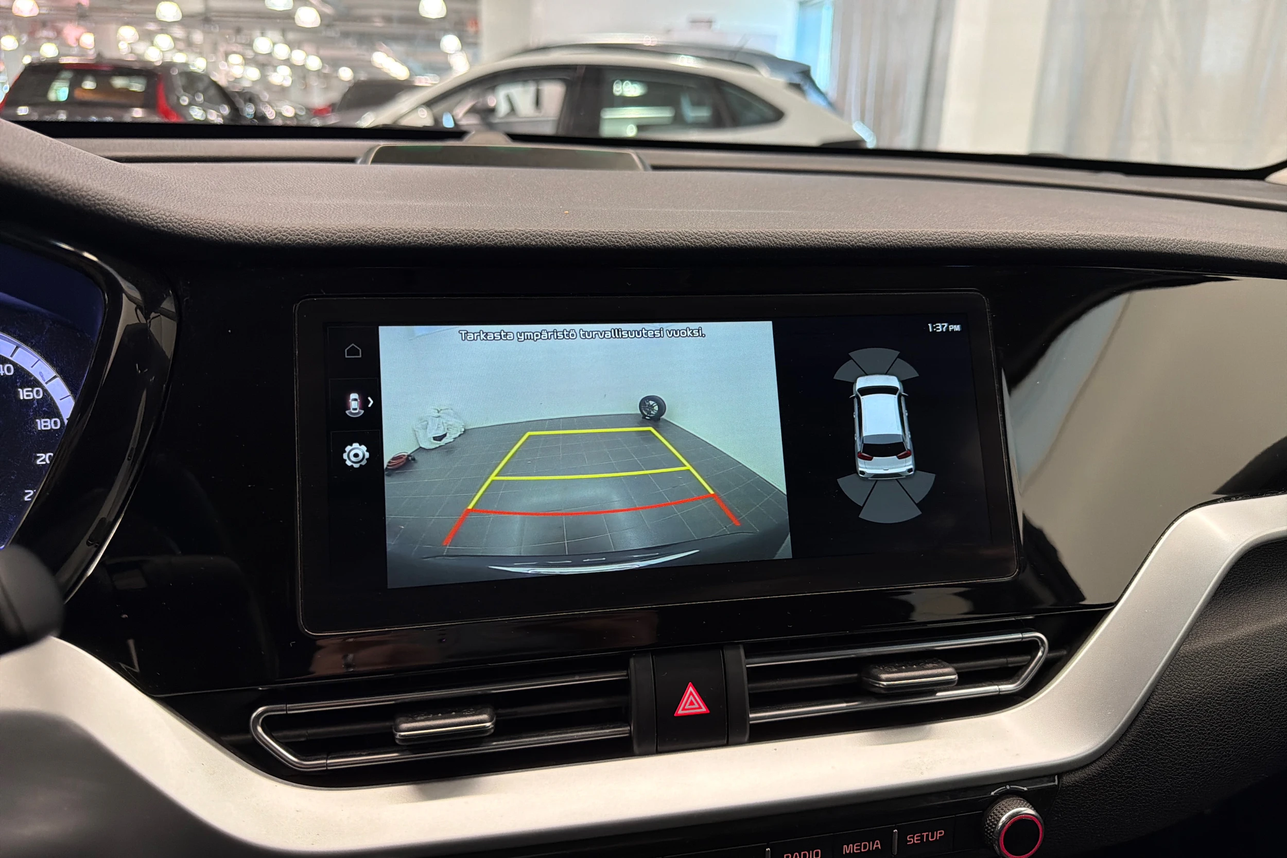 met. harmaa Kia Niro plug-in 2020 kuva 31.