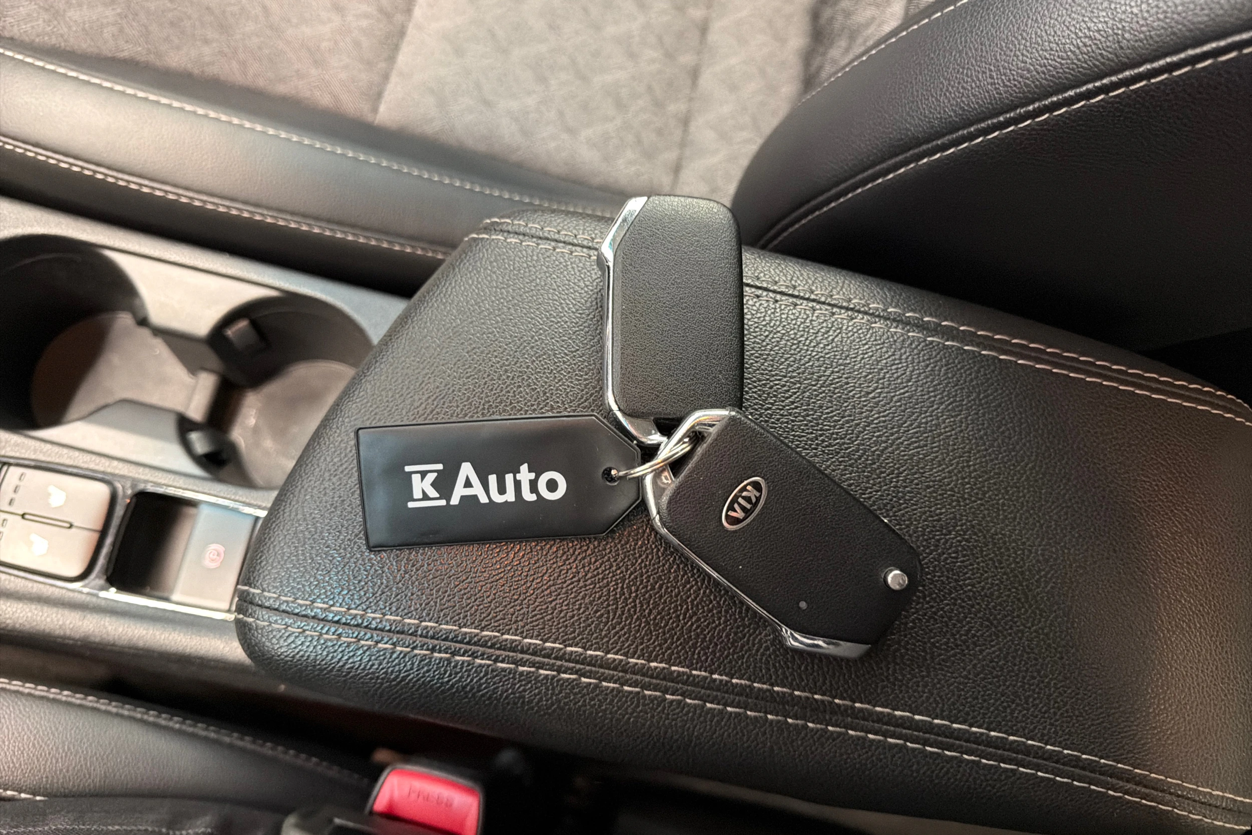 met. harmaa Kia Niro plug-in 2020 kuva 33.