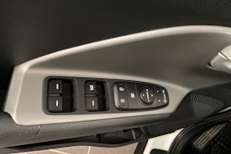 met. valkoinen Kia Niro plug-in 2021 kuva 17.