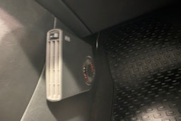 met. valkoinen Kia Niro plug-in 2021 kuva 24.