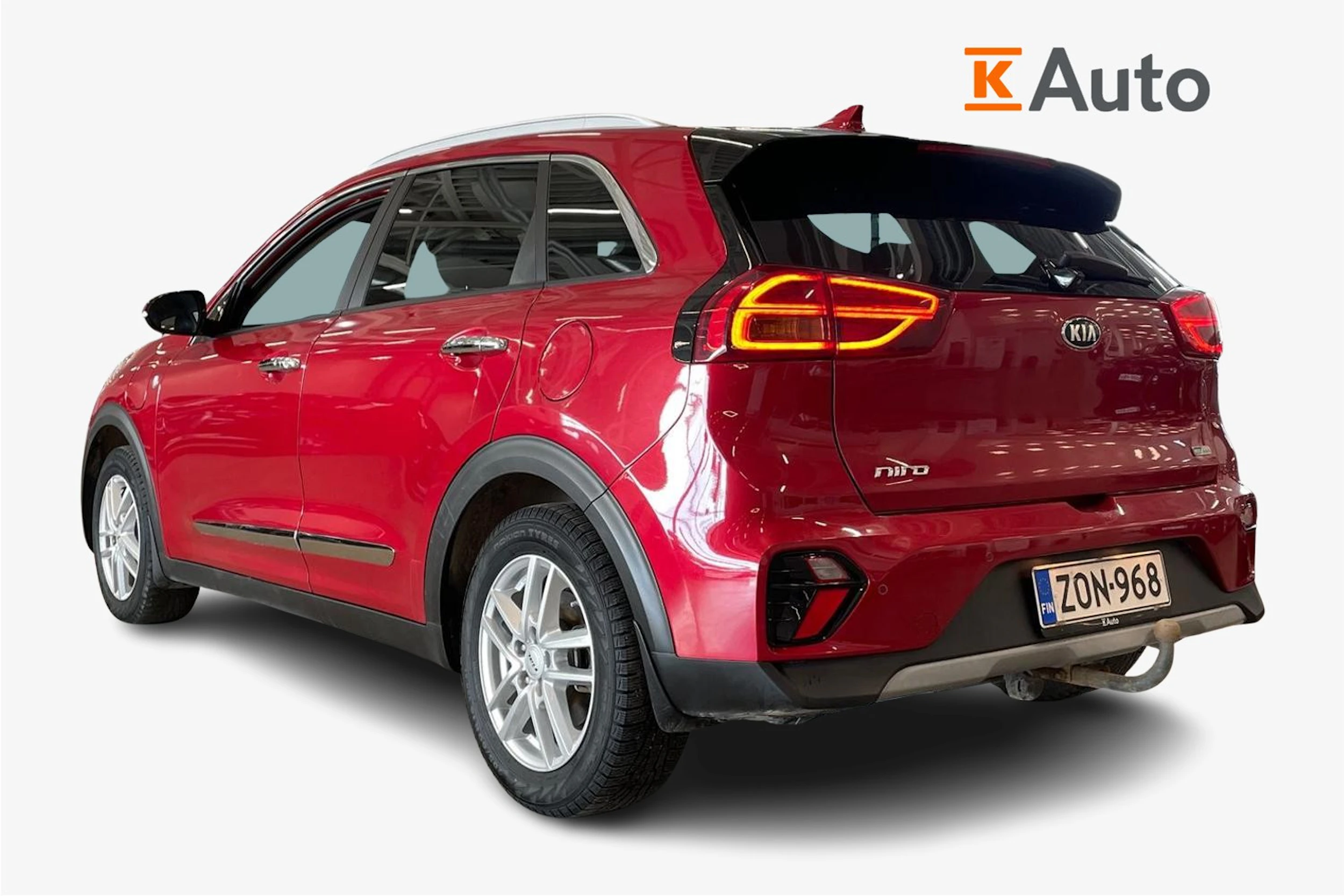 punainen Kia Niro plug-in 2021 kuva 2.