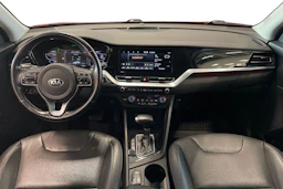 punainen Kia Niro plug-in 2021 kuva 7.