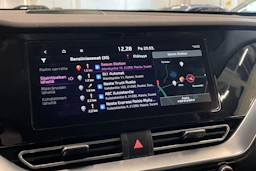 punainen Kia Niro plug-in 2021 kuva 20.