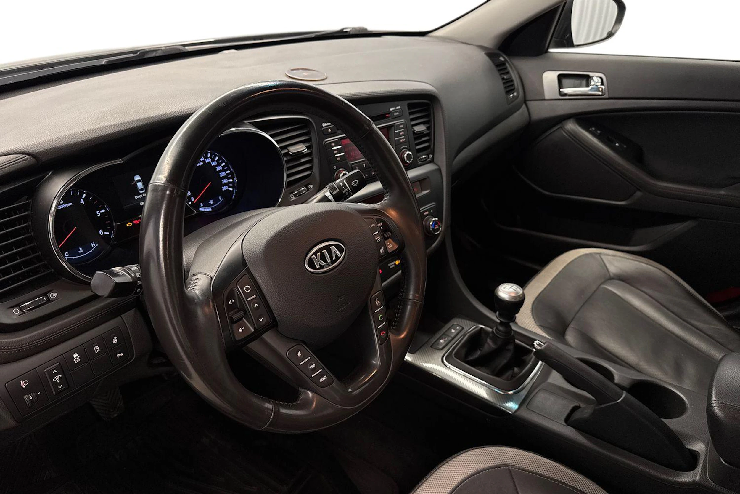 musta Kia Optima 2012 kuva 8.