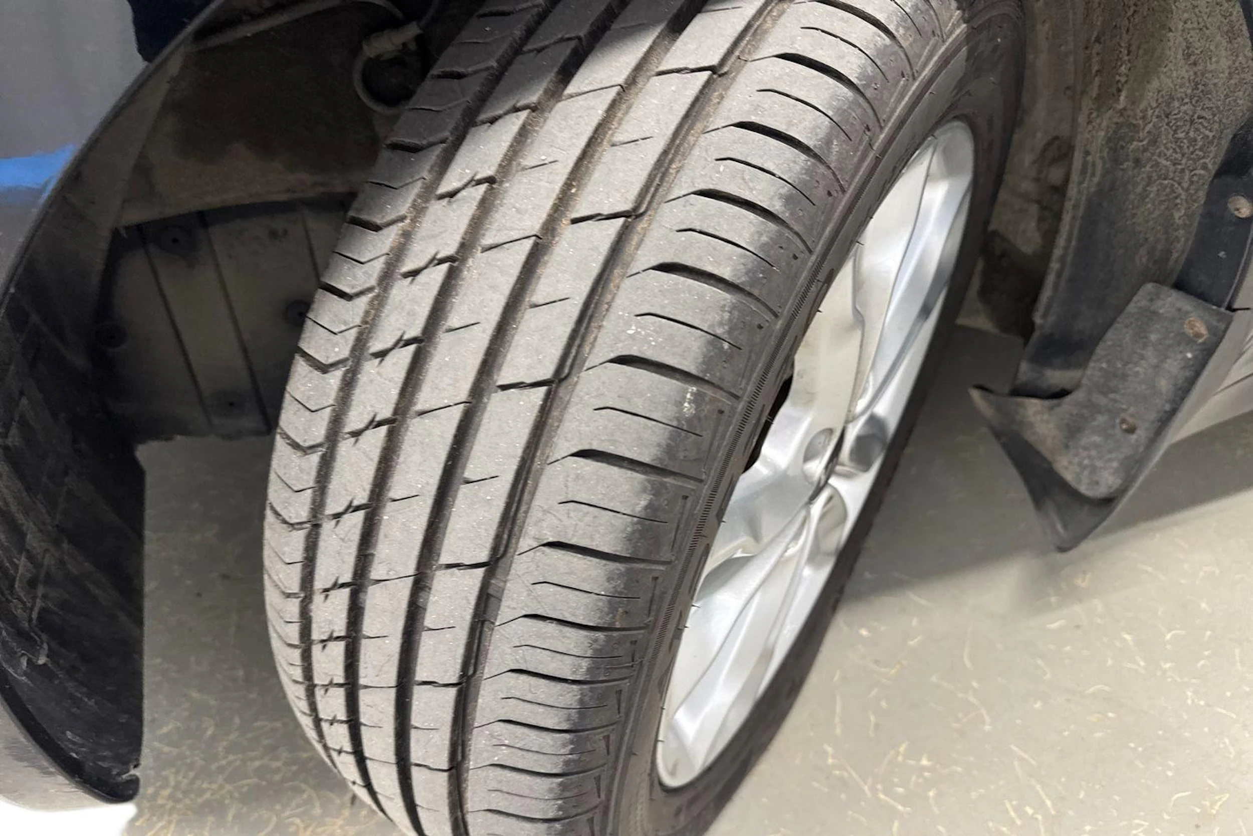 musta Kia Optima 2012 kuva 12.