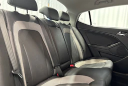 musta Kia Optima 2012 kuva 17.