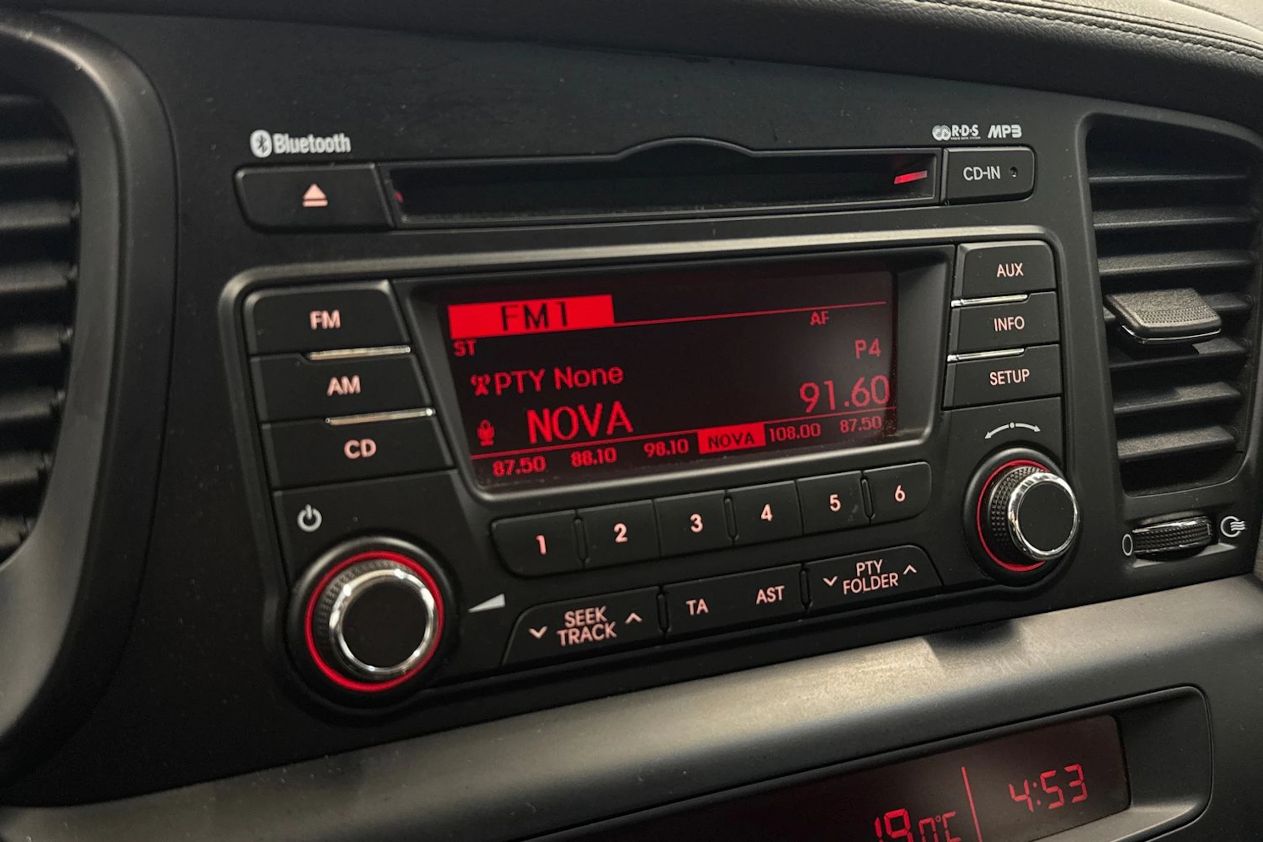 musta Kia Optima 2012 kuva 30.