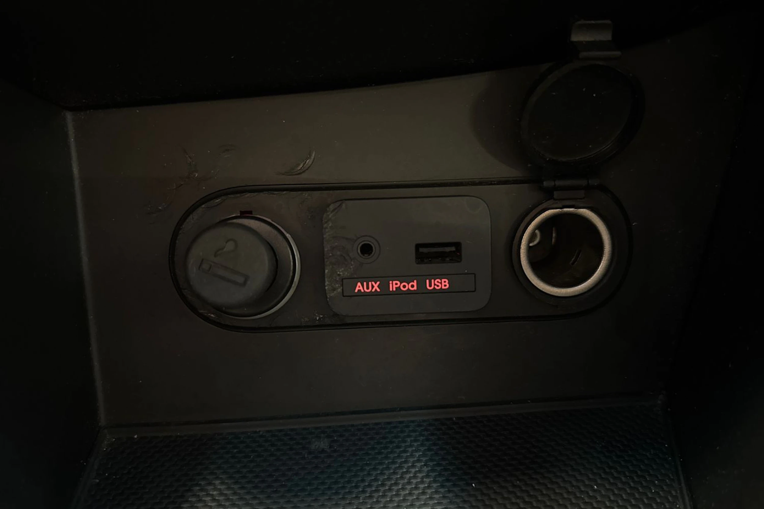 musta Kia Optima 2012 kuva 32.