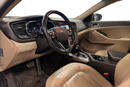 valkoinen Kia Optima 2012 kuva 3.