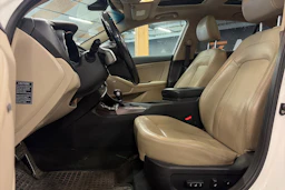 valkoinen Kia Optima 2012 kuva 11.