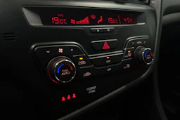 musta Kia Optima 2013 kuva 27.