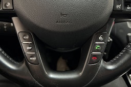 Punainen Kia Optima 2013 kuva 18.