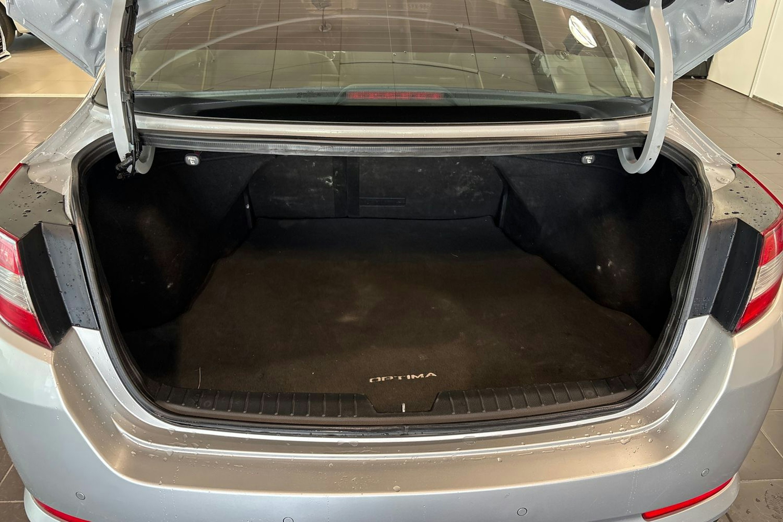hopea Kia Optima 2013 kuva 28.