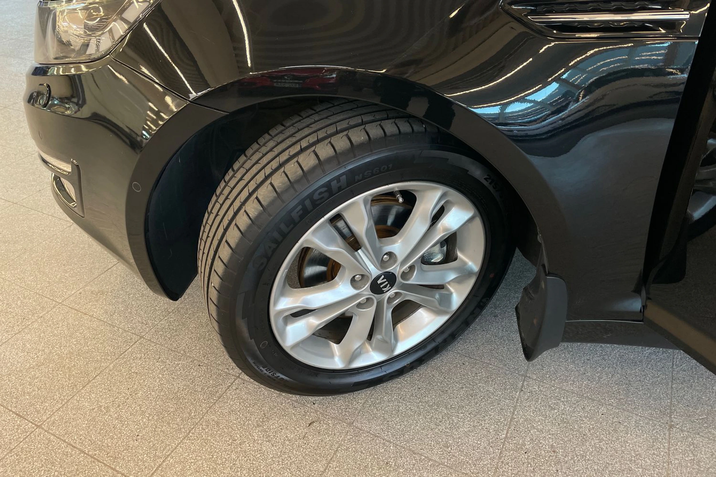 Musta Kia Optima 2013 kuva 10.