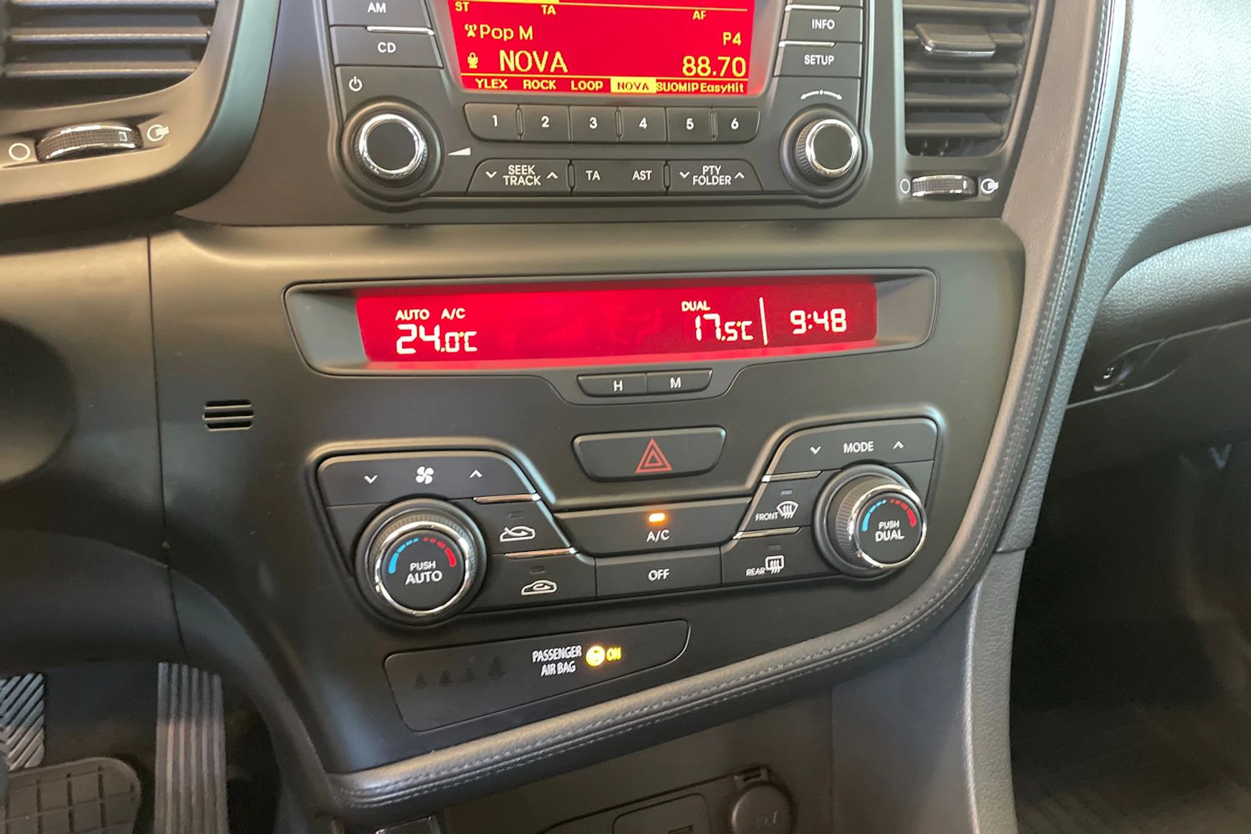 Musta Kia Optima 2013 kuva 15.