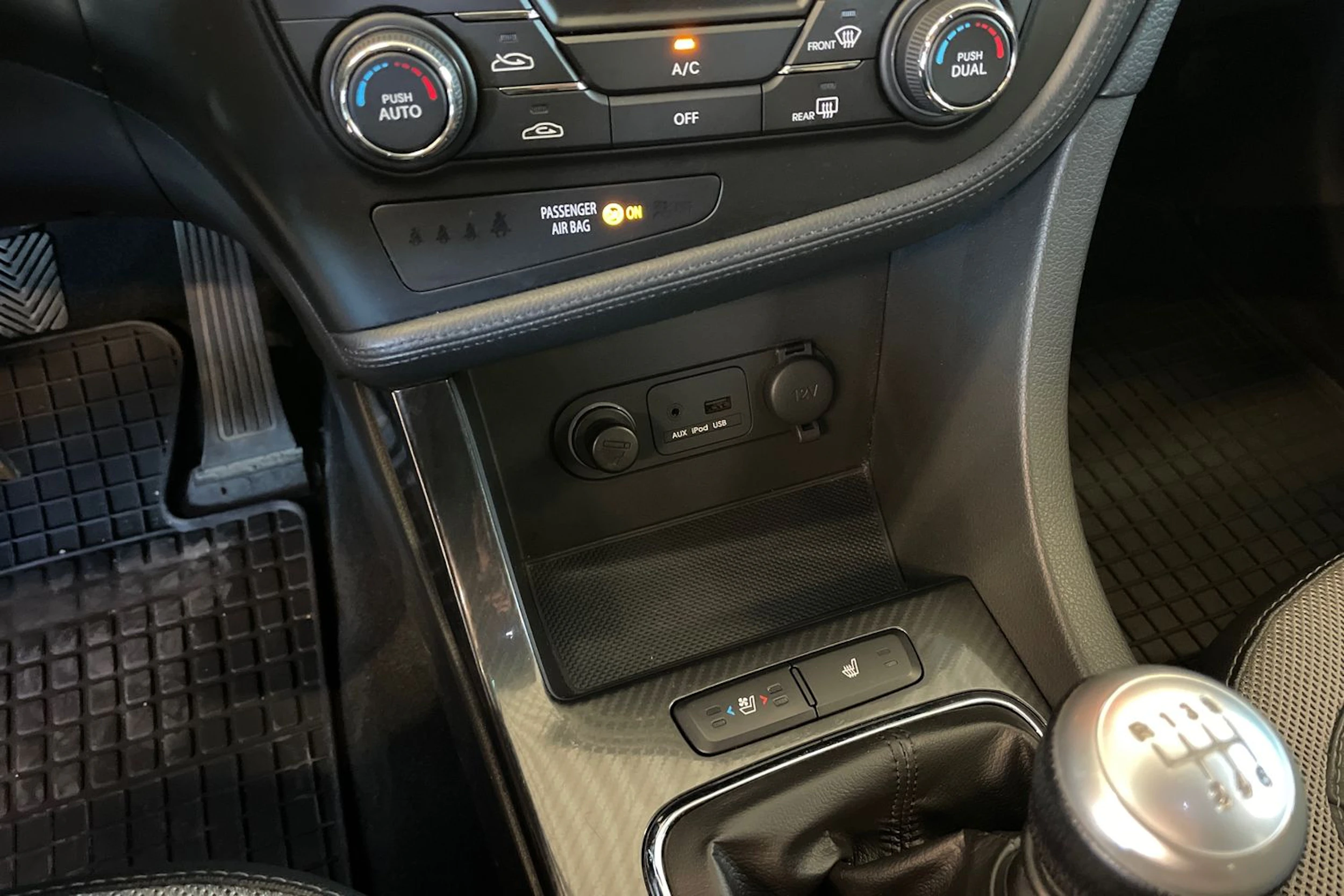 Musta Kia Optima 2013 kuva 16.