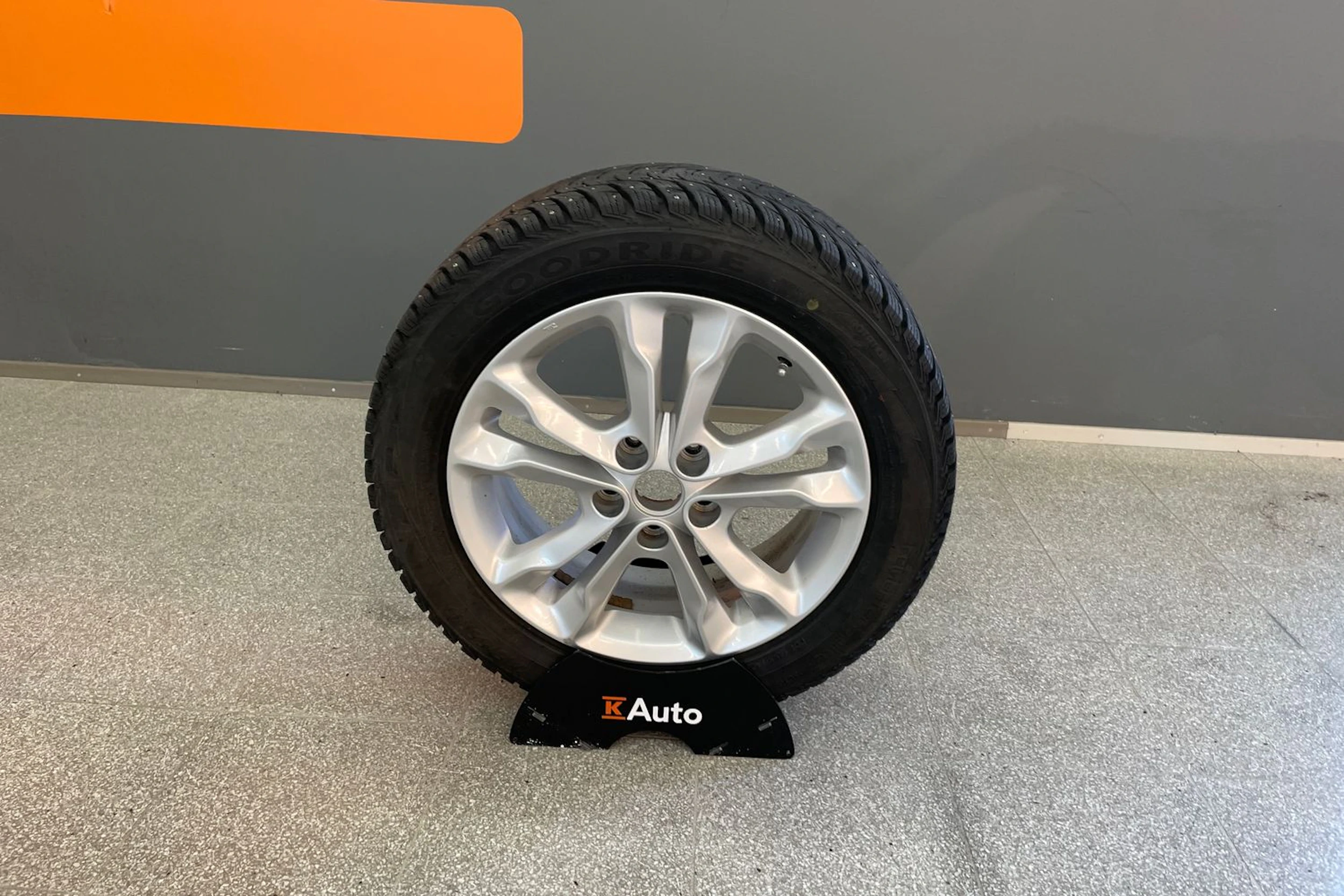 Musta Kia Optima 2013 kuva 22.