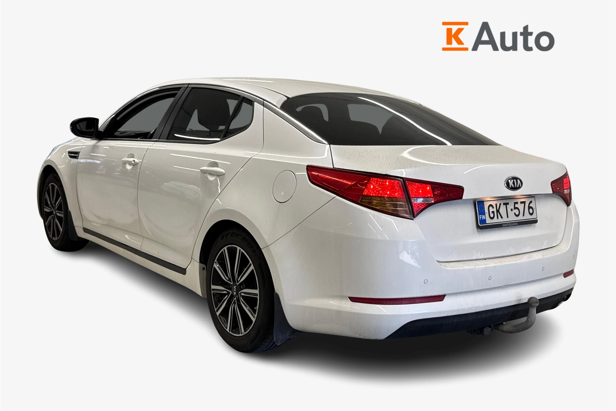valkoinen Kia Optima 2014 kuva 2.