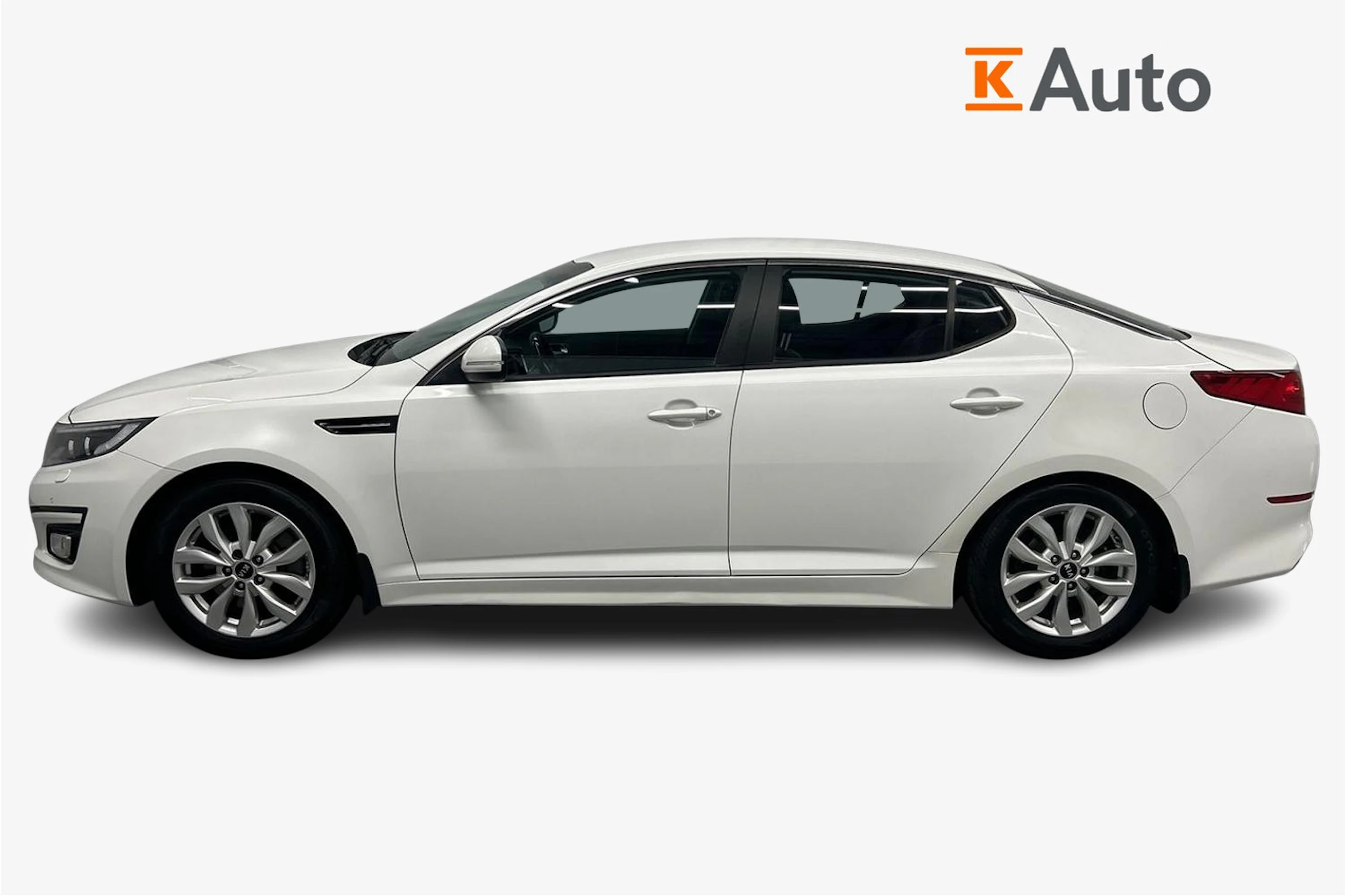 valkoinen Kia Optima 2015 kuva 5.