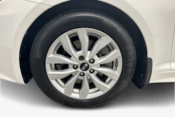 valkoinen Kia Optima 2015 kuva 9.