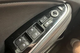 valkoinen Kia Optima 2015 kuva 15.