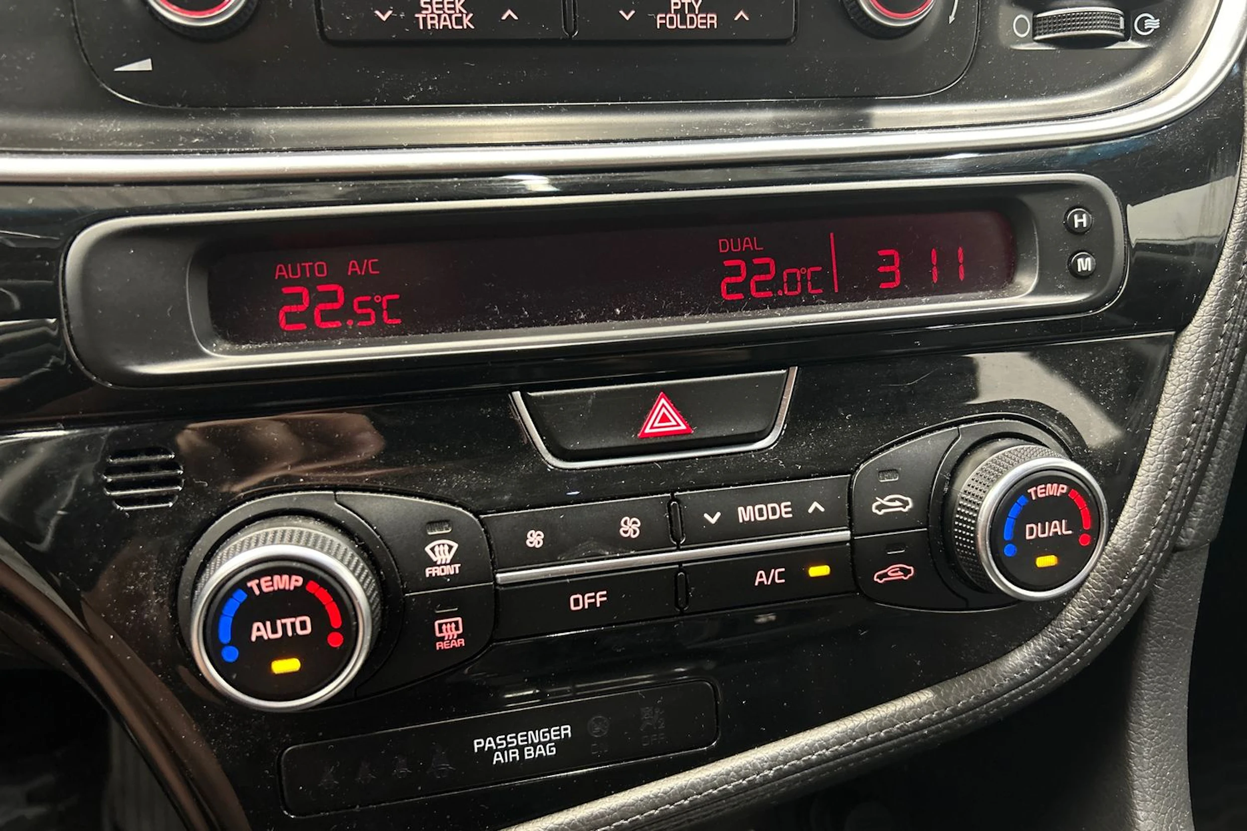 valkoinen Kia Optima 2015 kuva 20.