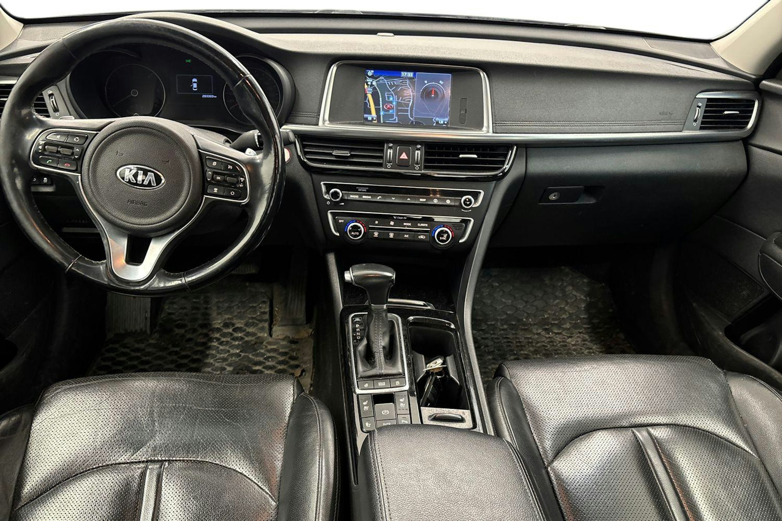 Musta Kia Optima 2016 kuva 6.