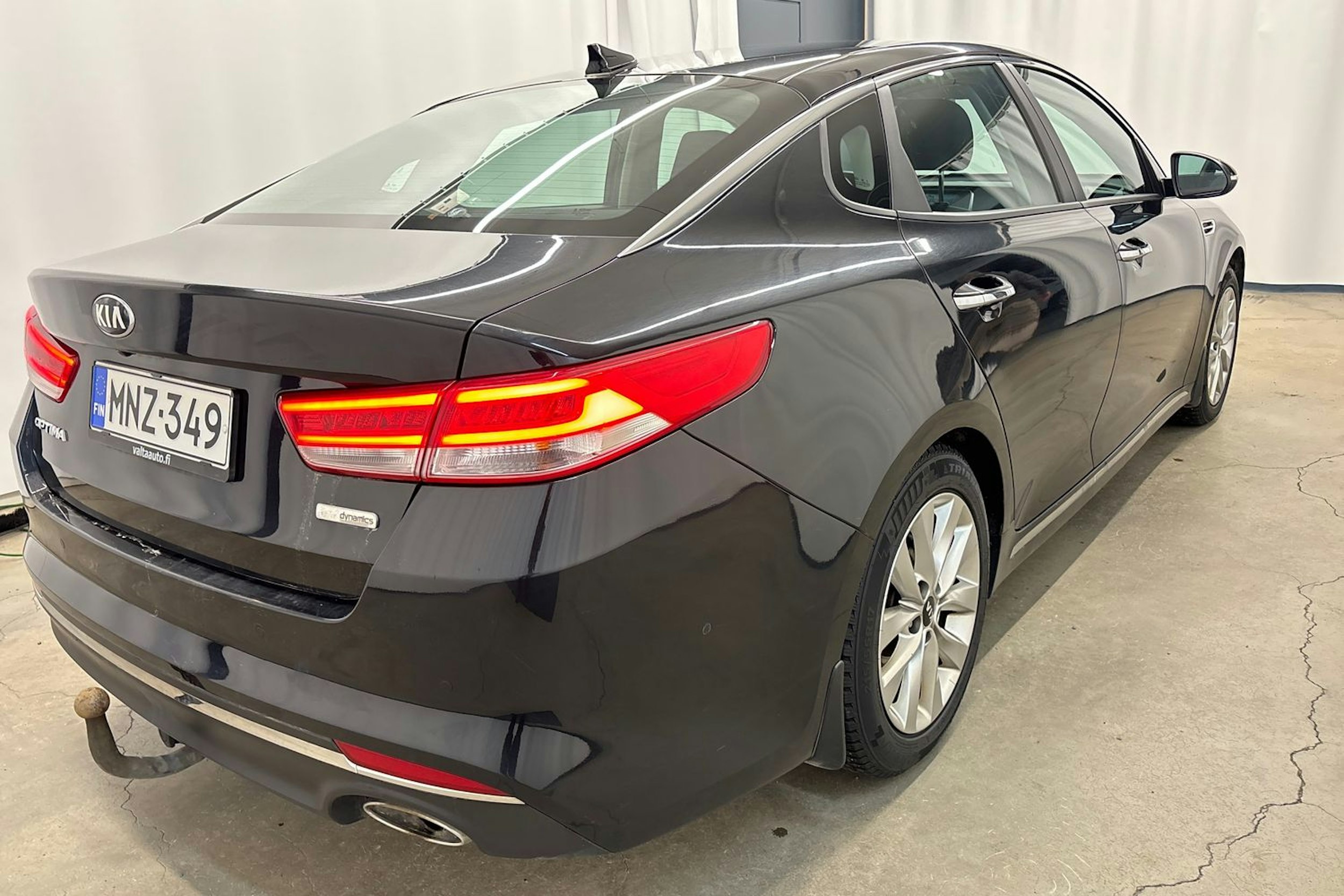 Musta Kia Optima 2016 kuva 20.