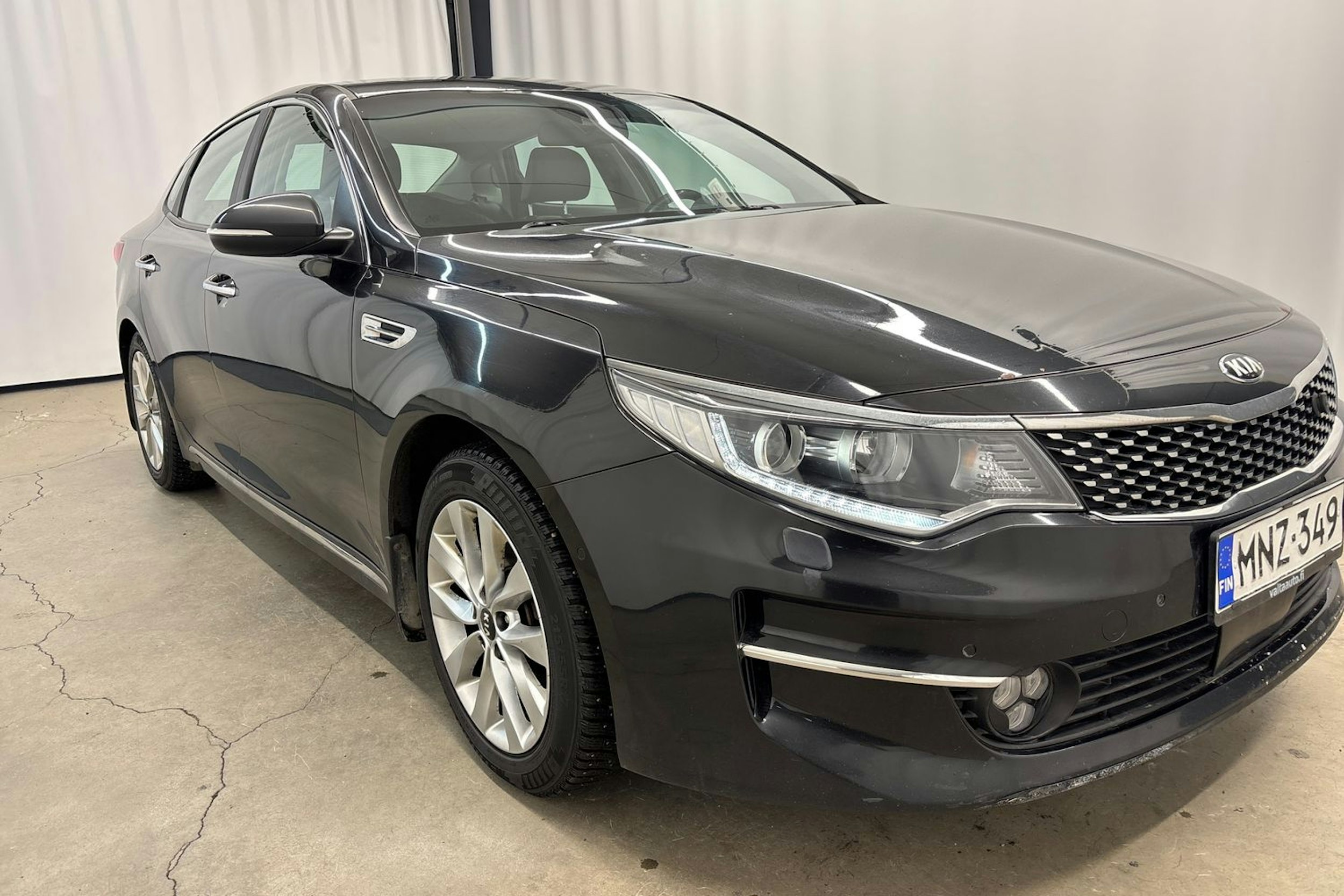 Musta Kia Optima 2016 kuva 21.