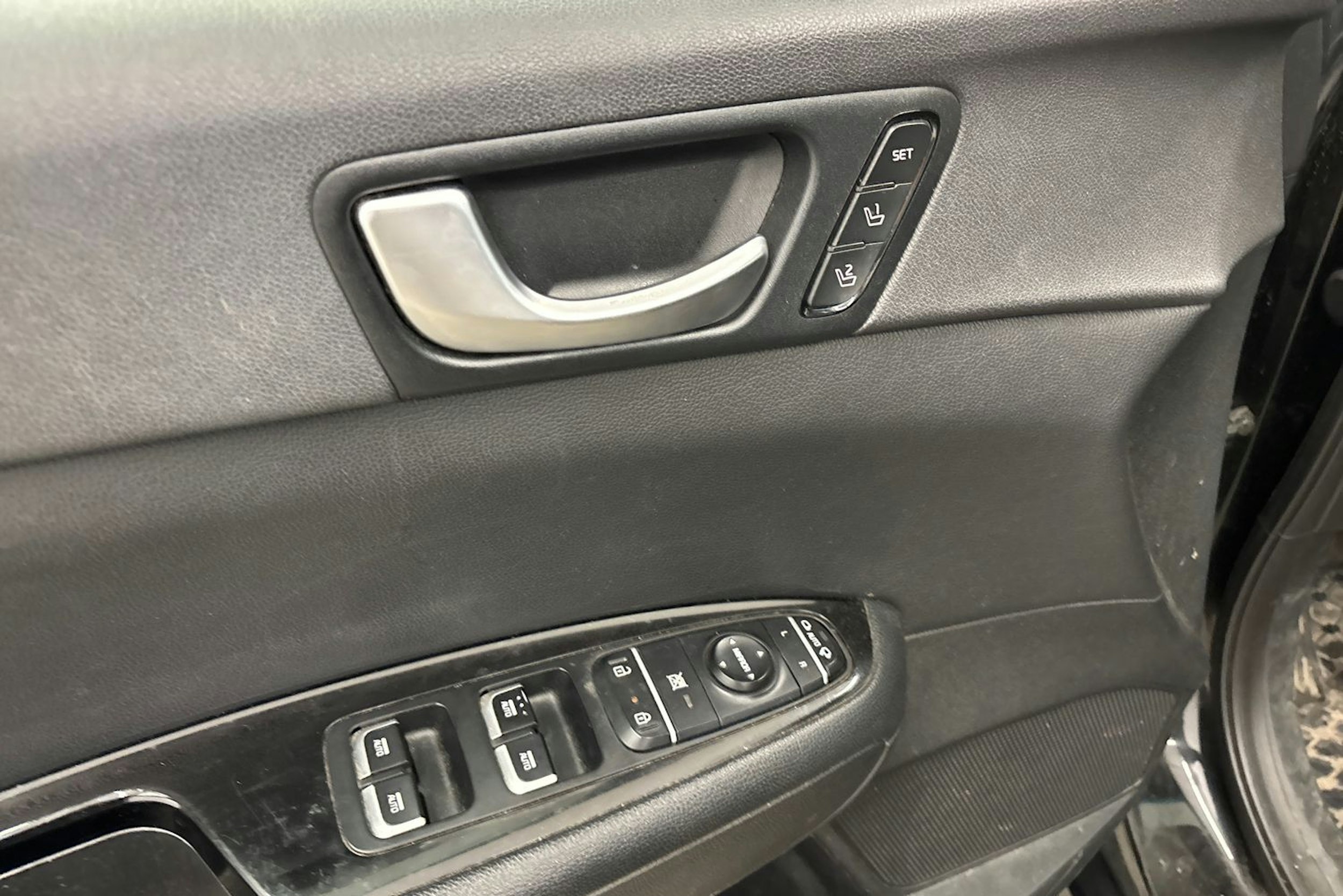 Musta Kia Optima 2016 kuva 25.