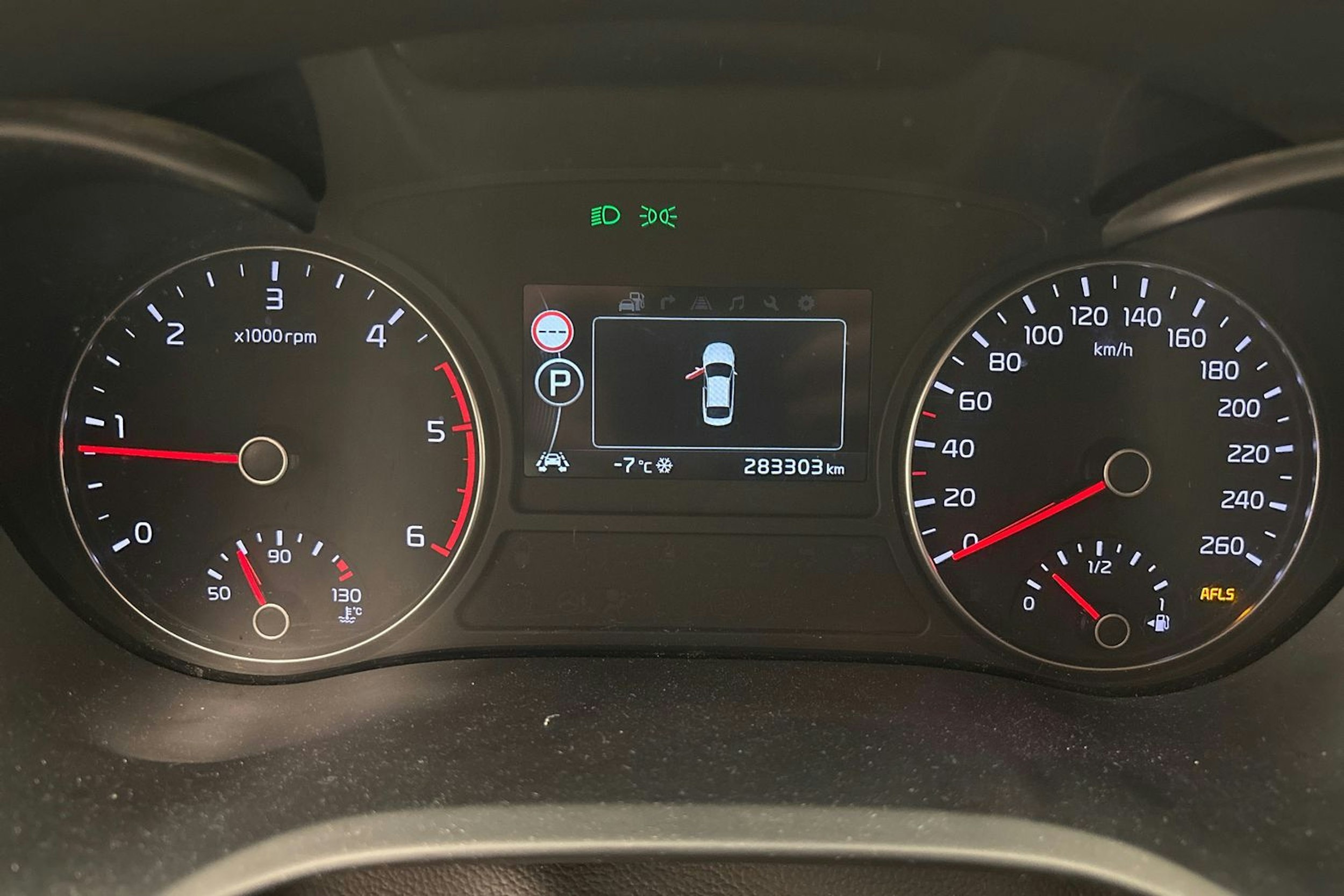 Musta Kia Optima 2016 kuva 32.