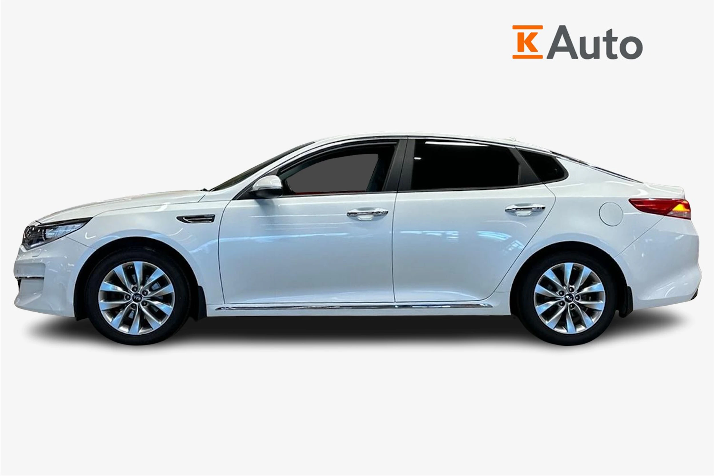 valkoinen Kia Optima 2016 kuva 7.