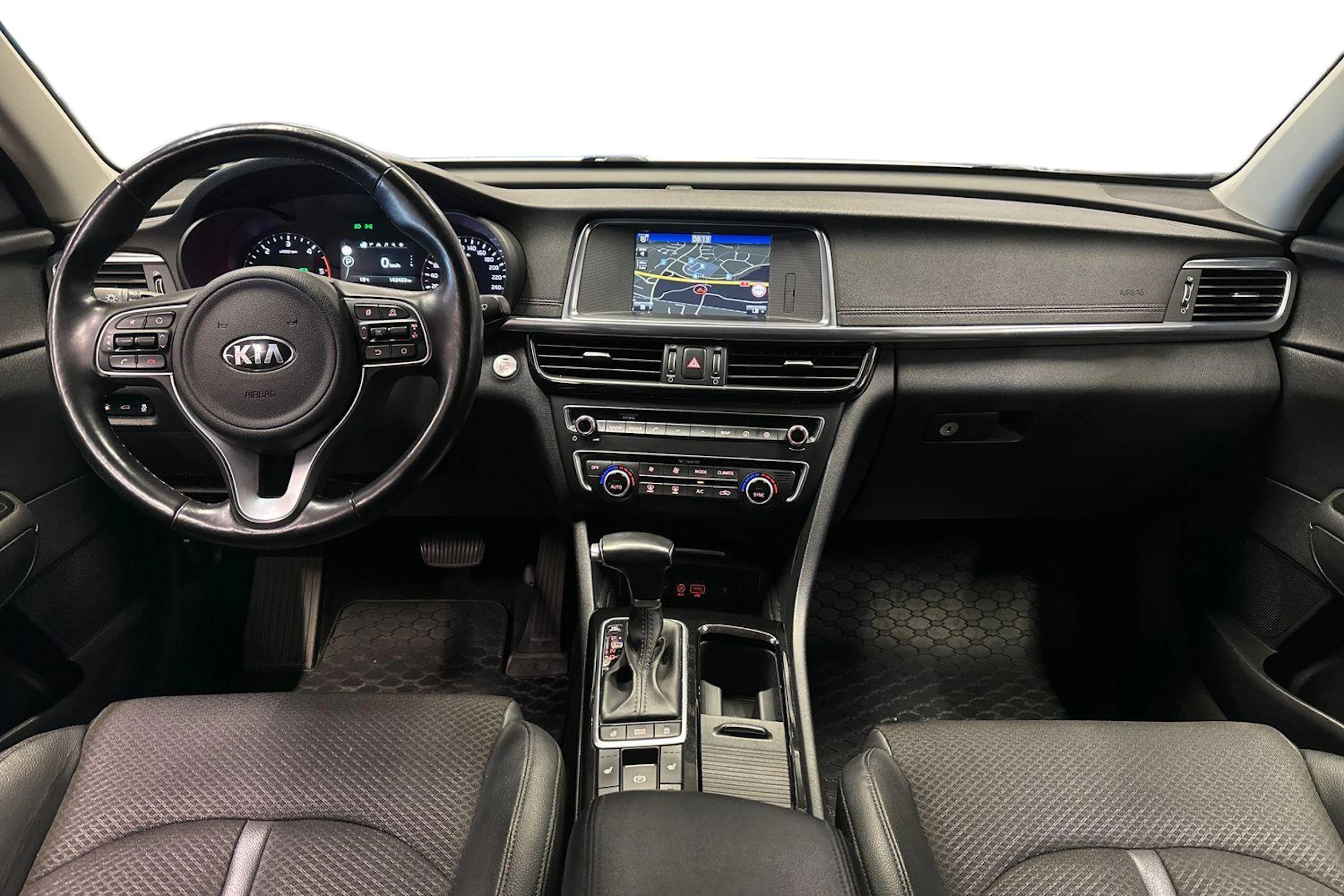 valkoinen Kia Optima 2016 kuva 9.