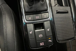 valkoinen Kia Optima 2016 kuva 19.
