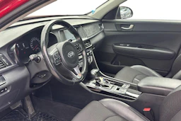 punainen Kia Optima 2017 kuva 3.
