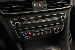 Sininen Kia Optima 2018 kuva 24.