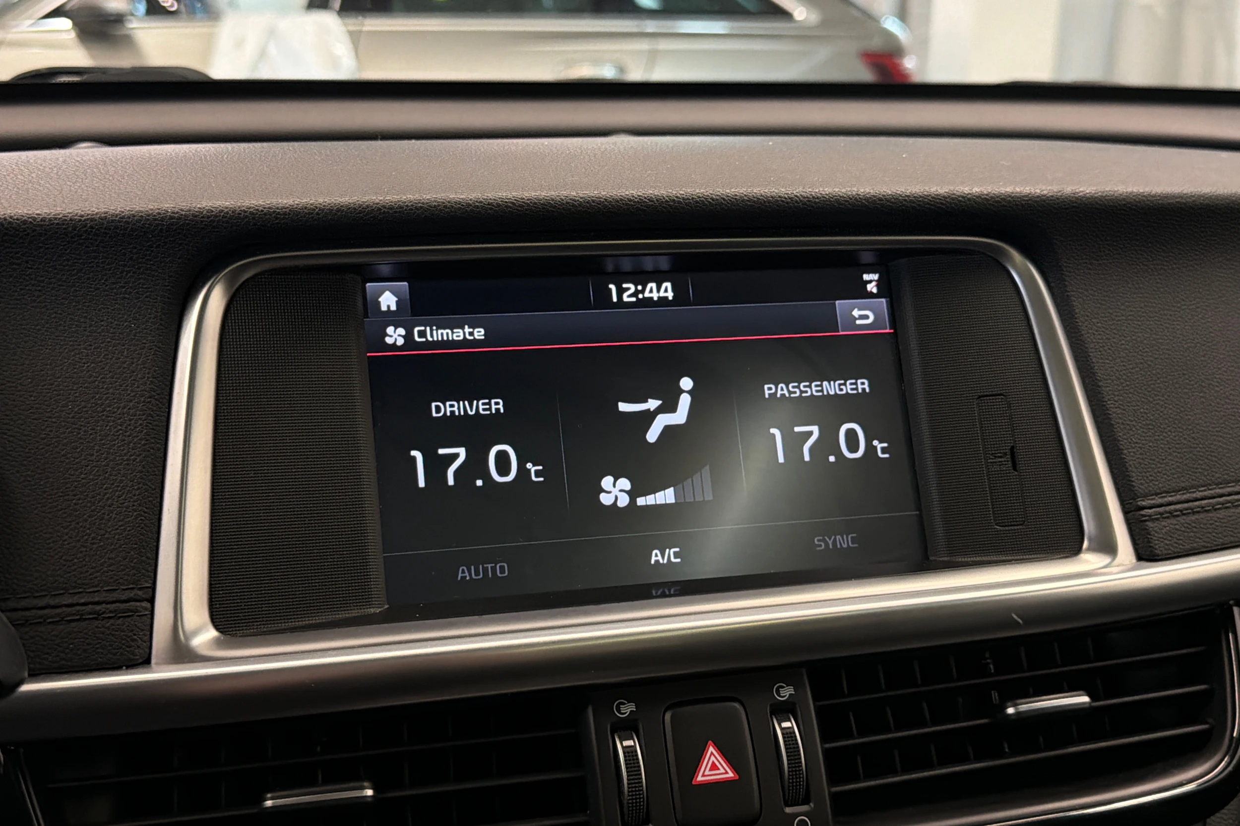 Sininen Kia Optima 2018 kuva 26.