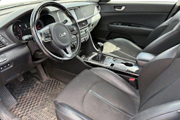 musta Kia Optima 2018 kuva 3.