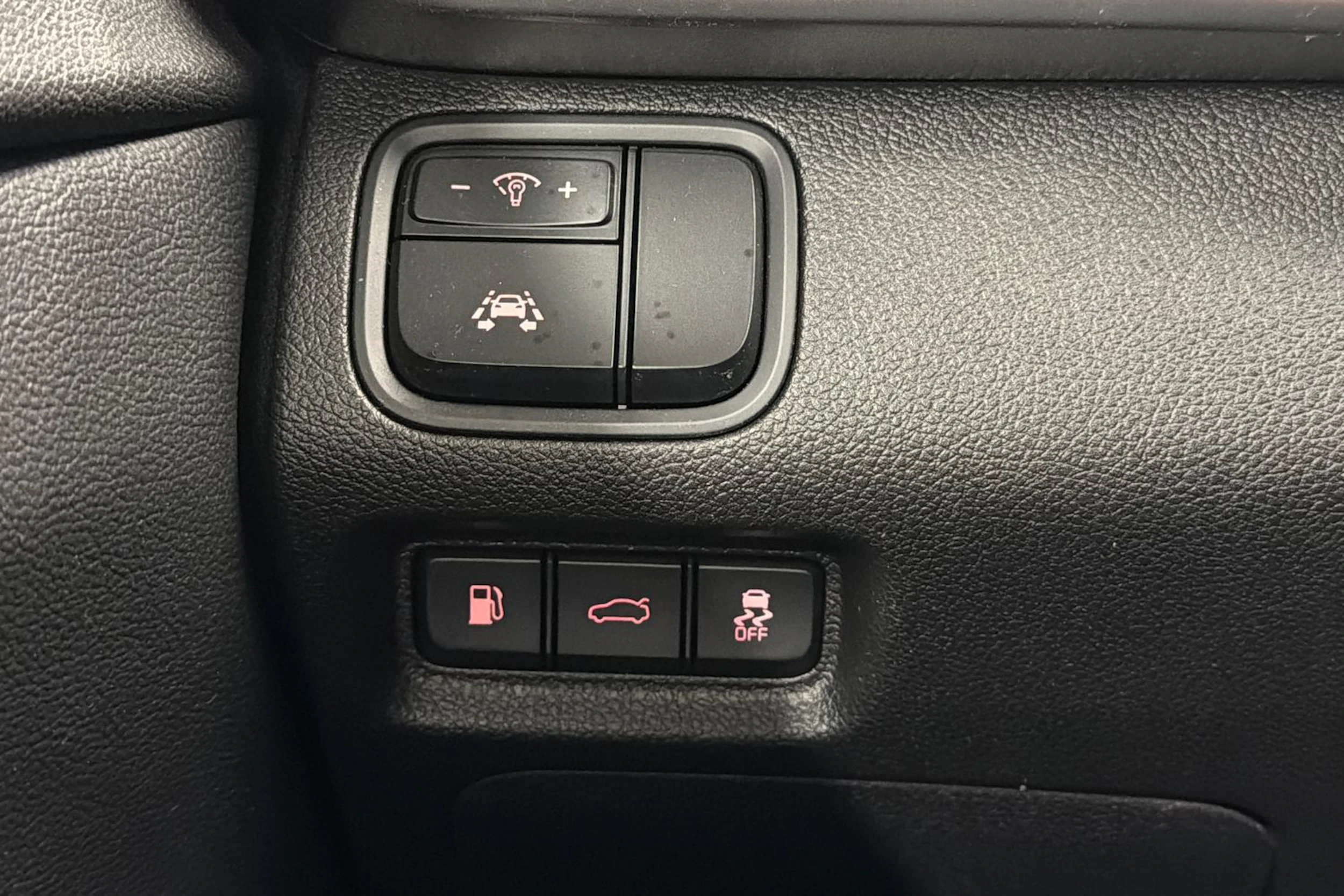 musta Kia Optima 2018 kuva 13.
