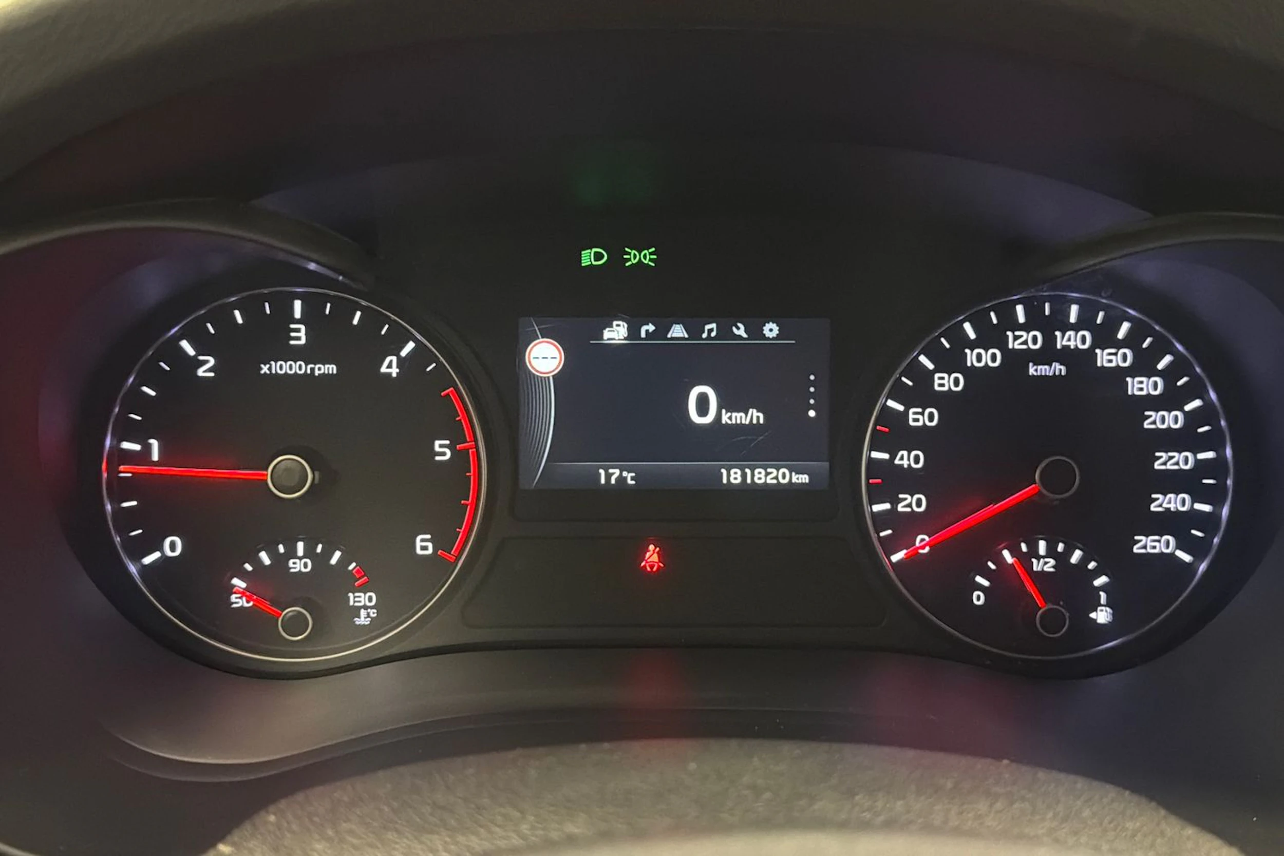 musta Kia Optima 2018 kuva 16.
