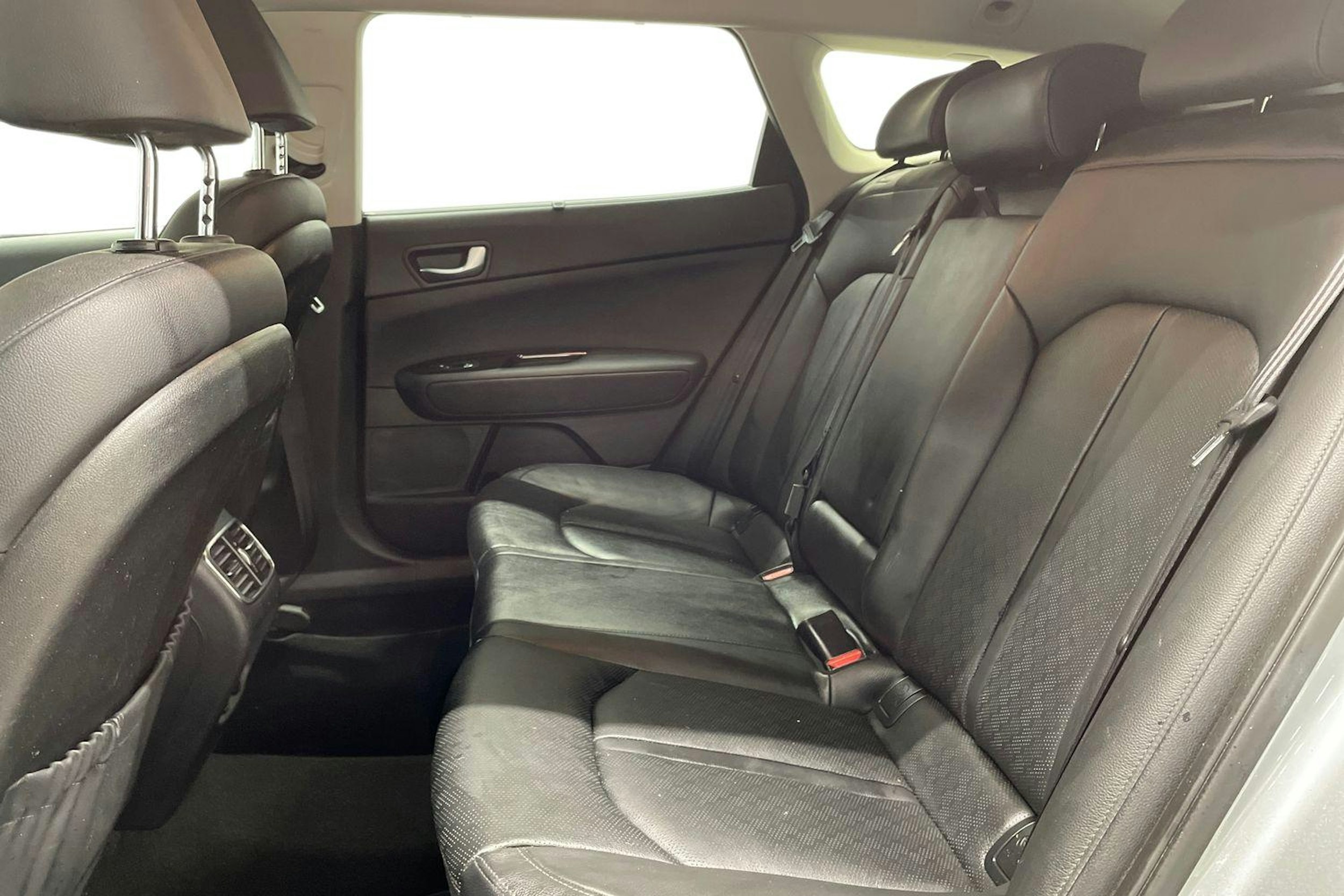 harmaa Kia Optima 2018 kuva 8.