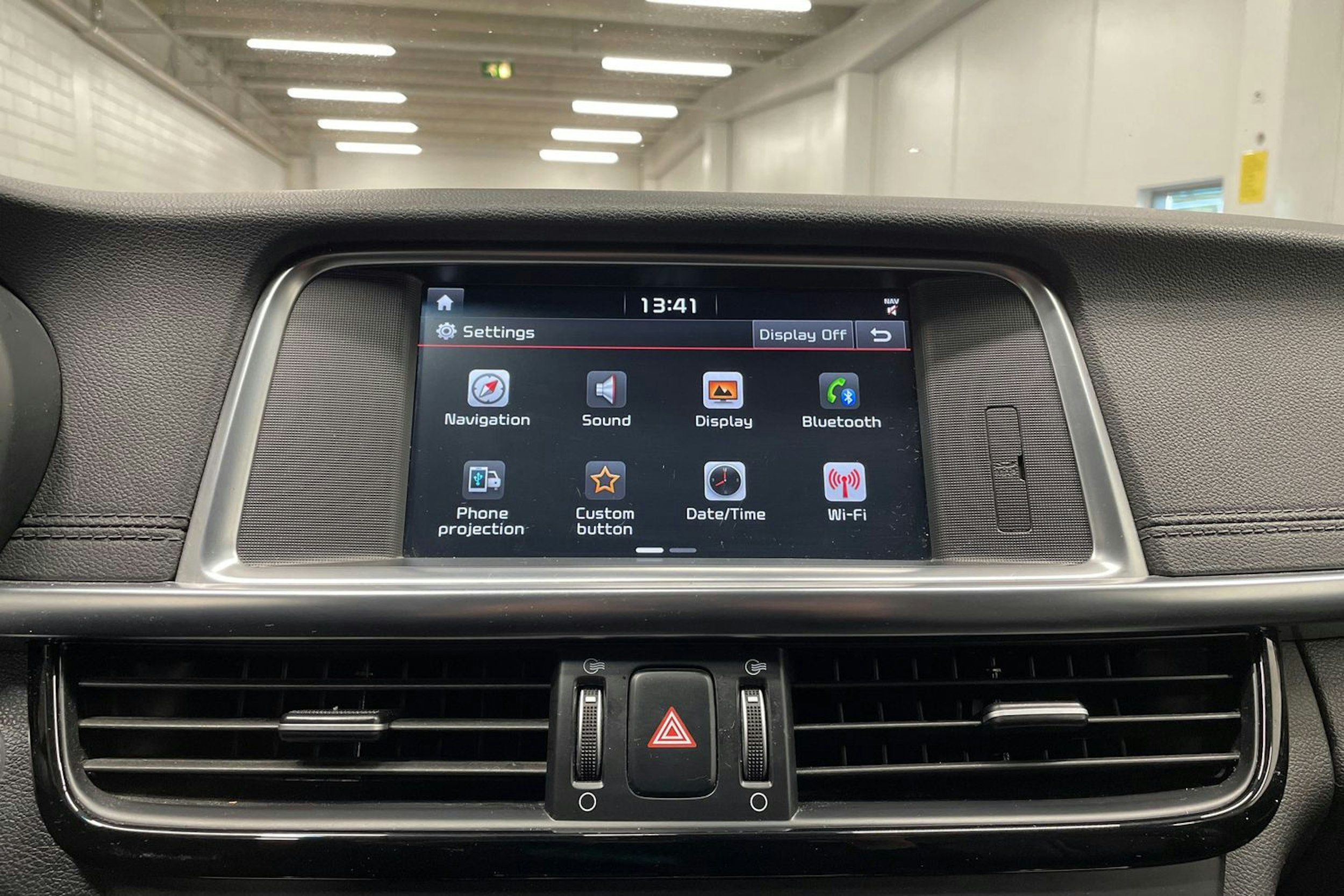 harmaa Kia Optima 2018 kuva 16.