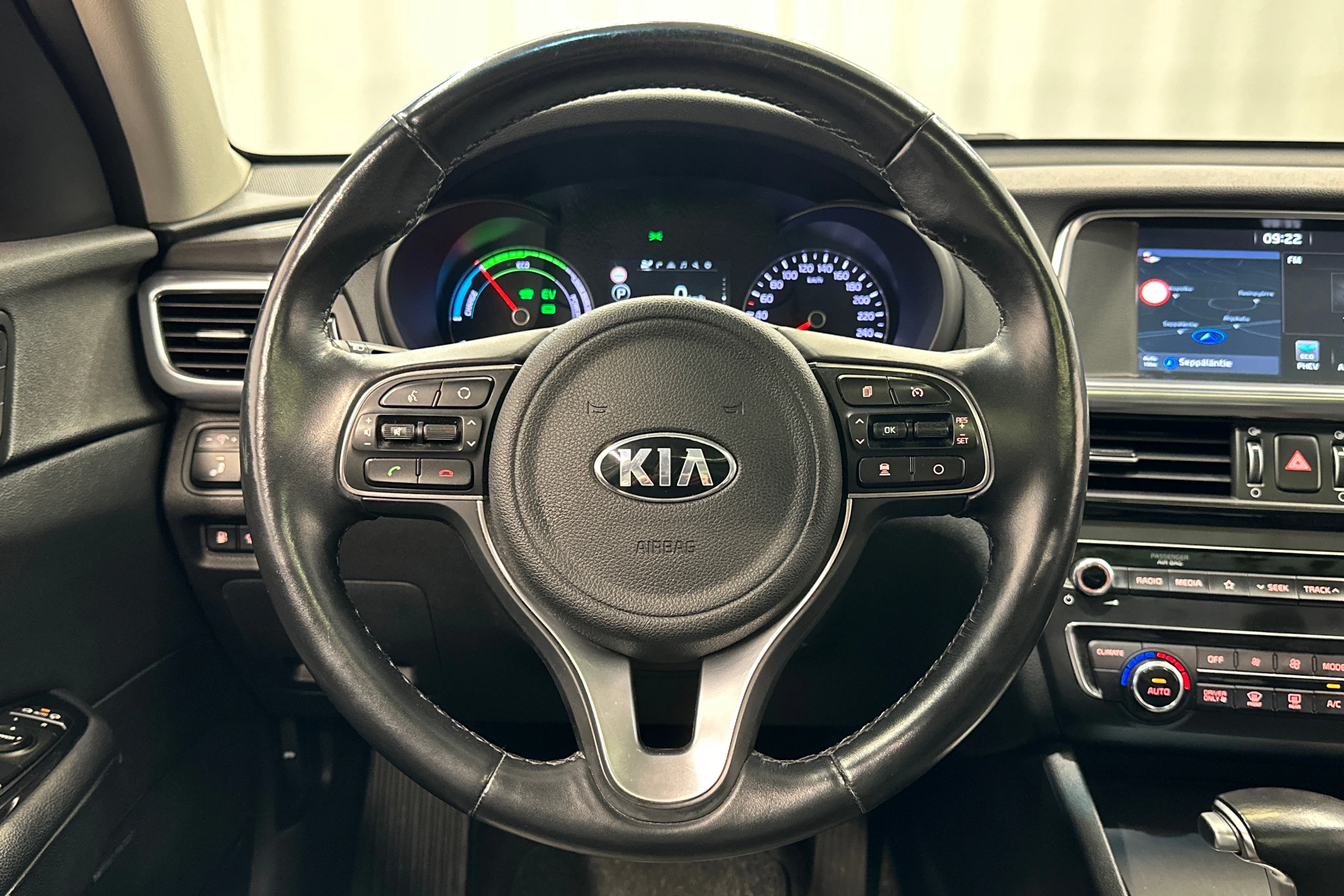 musta Kia Optima 2018 kuva 12.