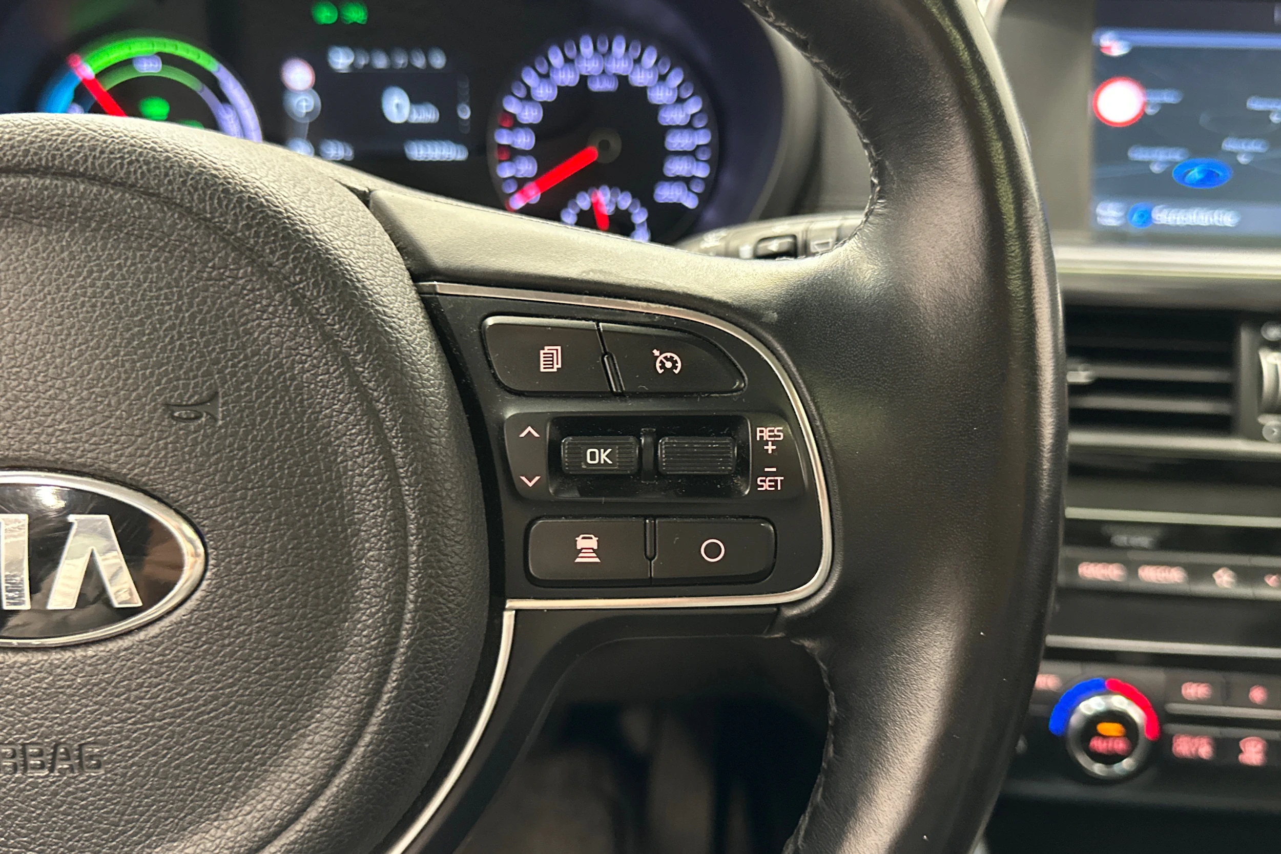 musta Kia Optima 2018 kuva 14.