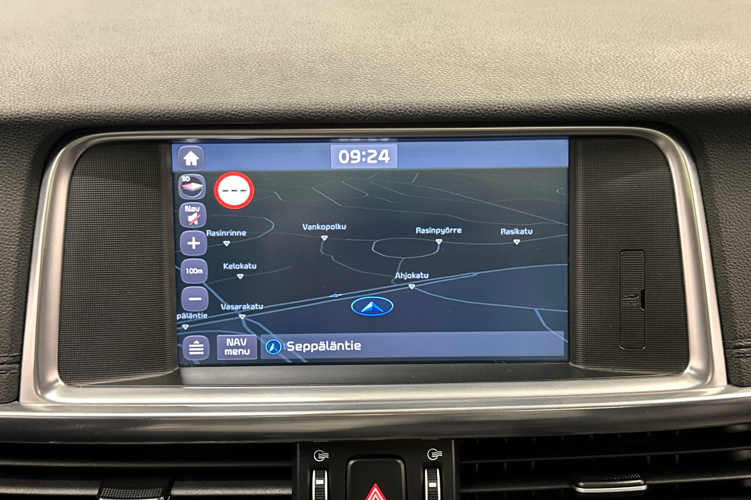 musta Kia Optima 2018 kuva 16.