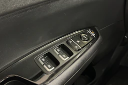 musta Kia Optima 2018 kuva 20.