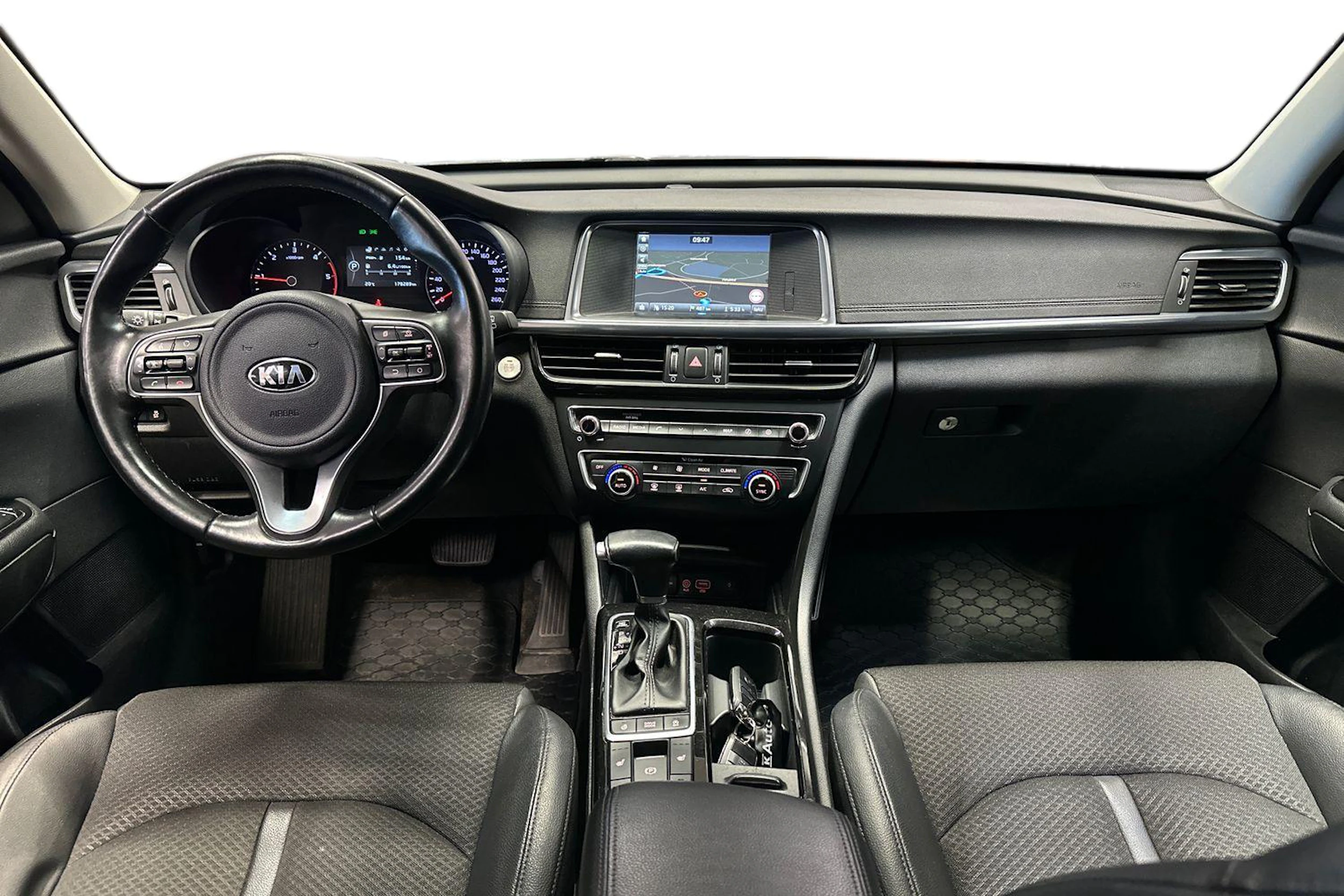 musta Kia Optima 2018 kuva 7.