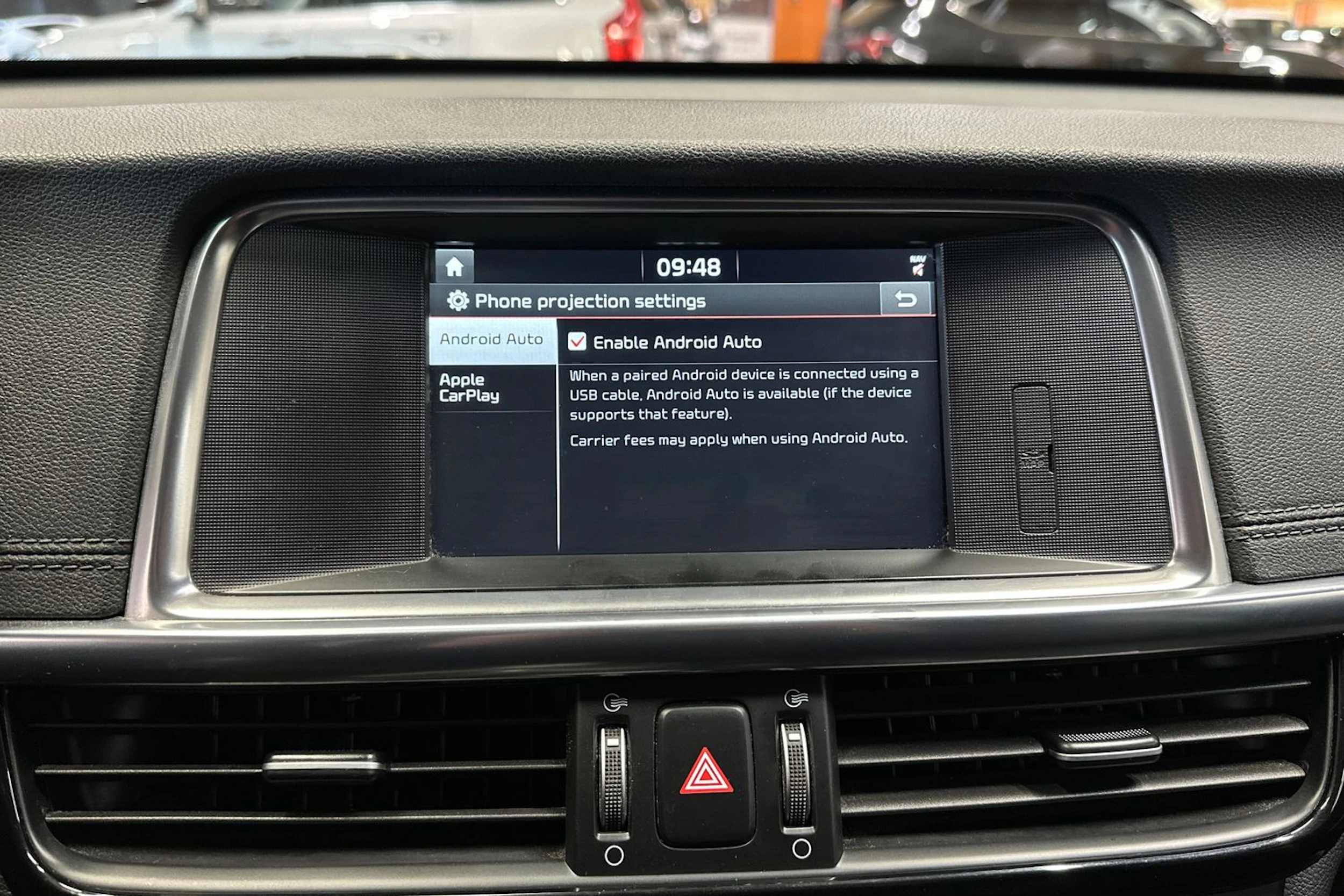 musta Kia Optima 2018 kuva 15.