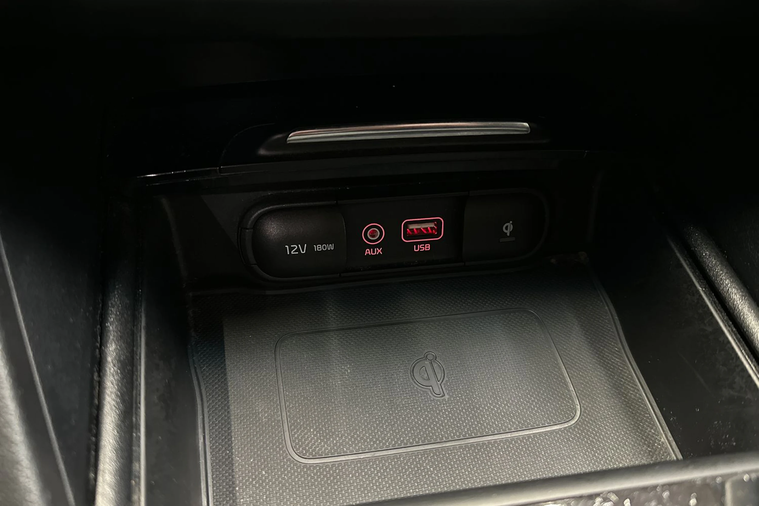 musta Kia Optima 2018 kuva 17.