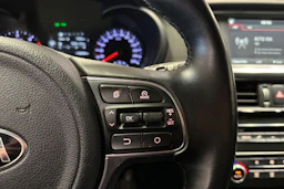 musta Kia Optima 2018 kuva 21.